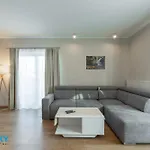 Bluesky - Pusta, Balkon, Spokojna Okolica, Blisko Szlakow I Wyciagow, Parking Podziemny *