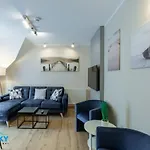 Bluesky - Pusta 8 - Nowoczesne Z Parkingiem Podziemnym Blisko Szlaków I Wyciągów Apartamento