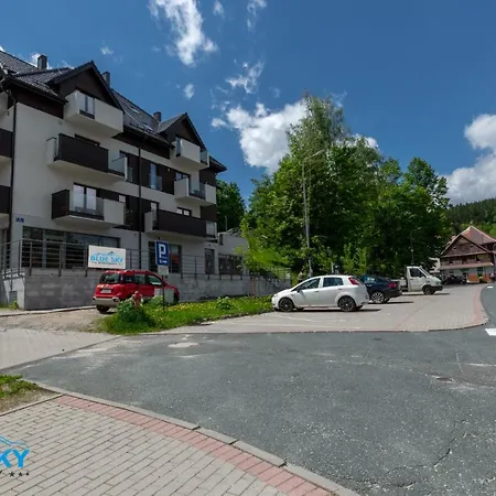 Bluesky - Pusta 8 - Nowoczesne Z Parkingiem Podziemnym Blisko Szlakow I Wyciagow كارباش