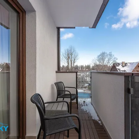 Bluesky - Pusta 8 - Nowoczesne Z Parkingiem Podziemnym Blisko Szlakow I Wyciagow كارباش