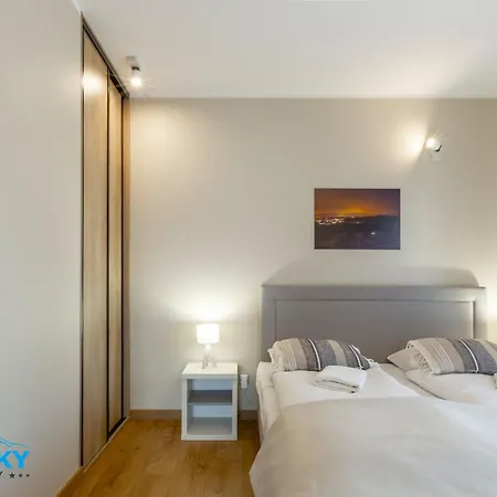 Bluesky - Pusta 8 - Nowoczesne Z Parkingiem Podziemnym Blisko Szlakow I Wyciagow كارباش